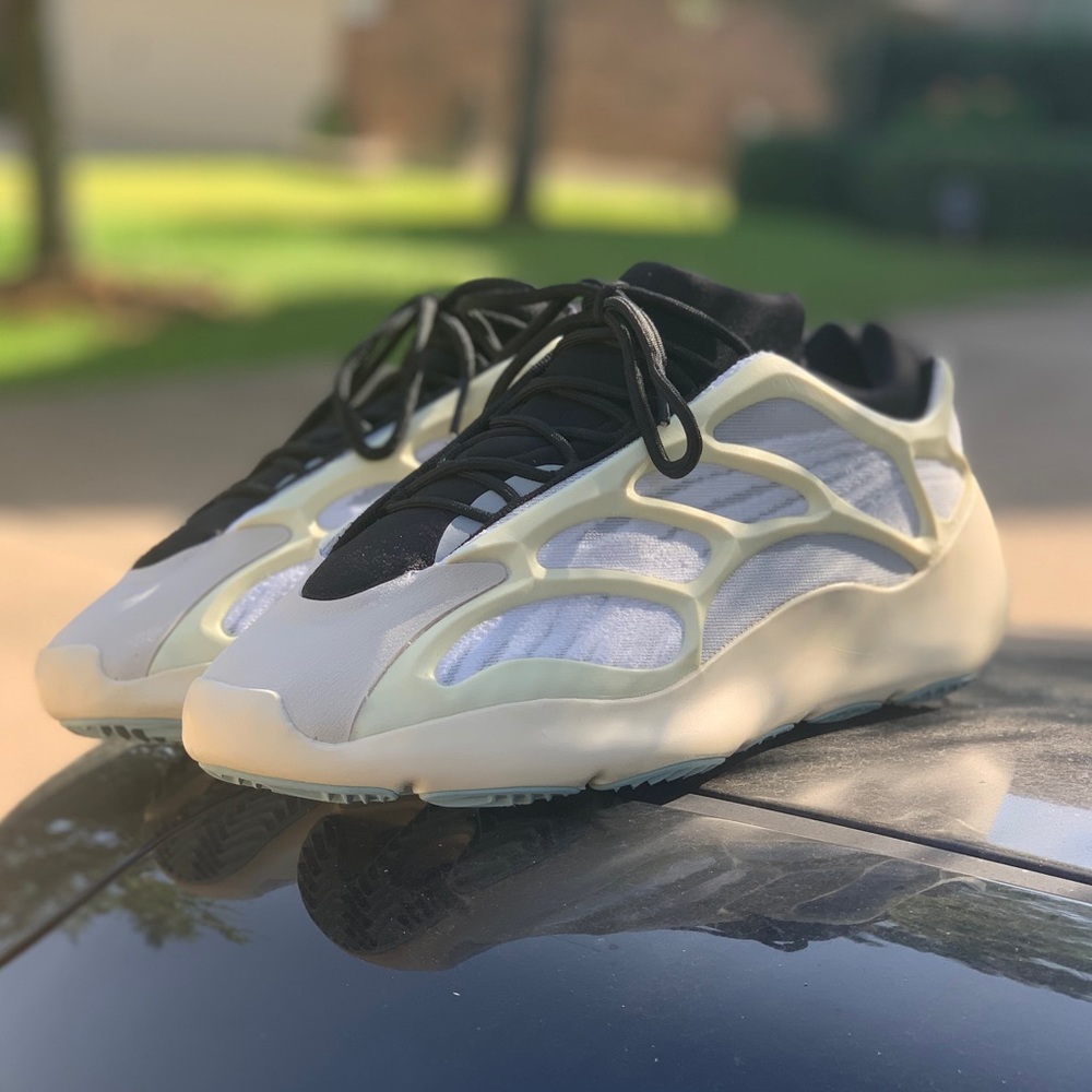 adidas Yeezy 700 V3 Azael sz. 11
